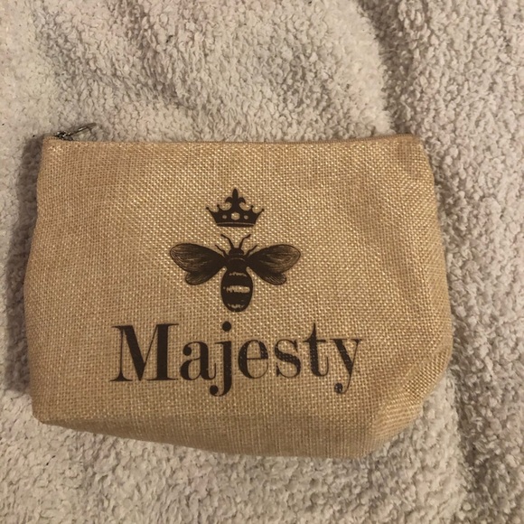 Savannah Bee Conpany Handbags - Savannah Bee Co. Makeup Bag 😎